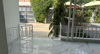 Villas haut standing de 6 pièces a Marcory zone 4 rue du canal