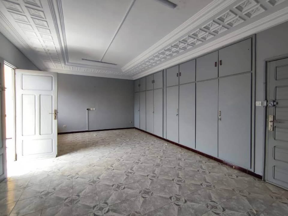 Villa duplex 6 pièces à louer – Plateau-Dokui, Abidjan