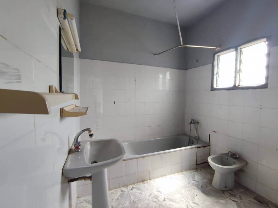 Villa duplex 6 pièces à louer – Plateau-Dokui, Abidjan