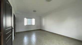 Maison basse 4 pièces à louer – Cité Les Figuiers, Cocody