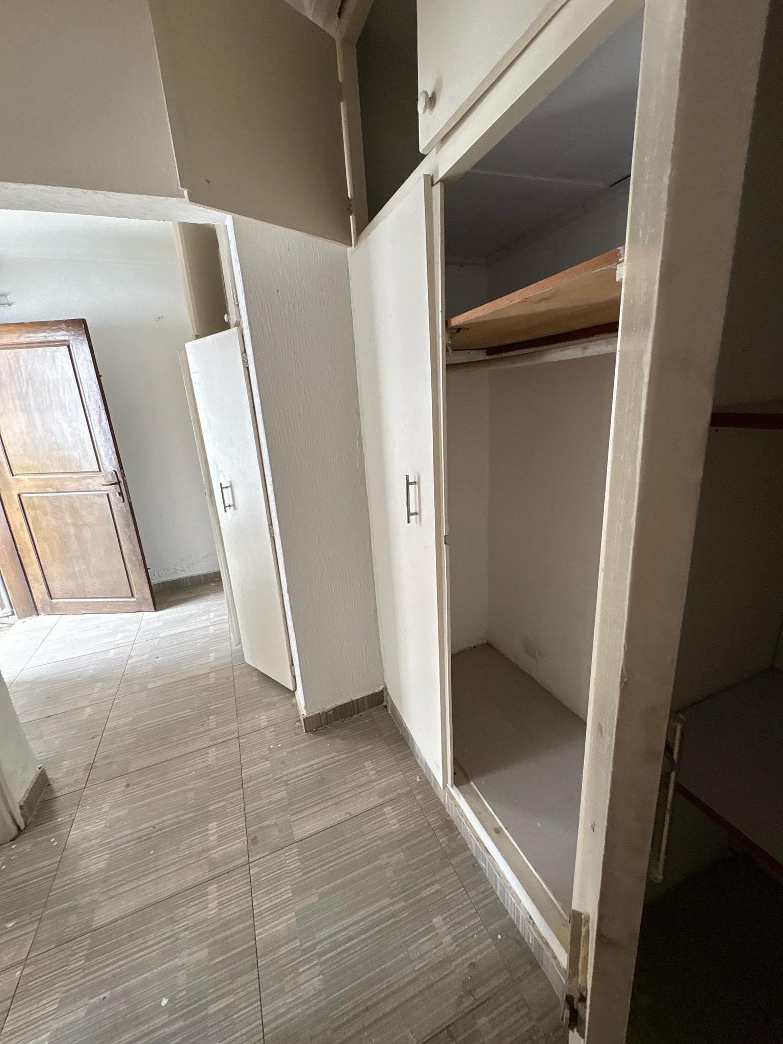Villa triplex à louer – Riviera Palmeraie, Cocody