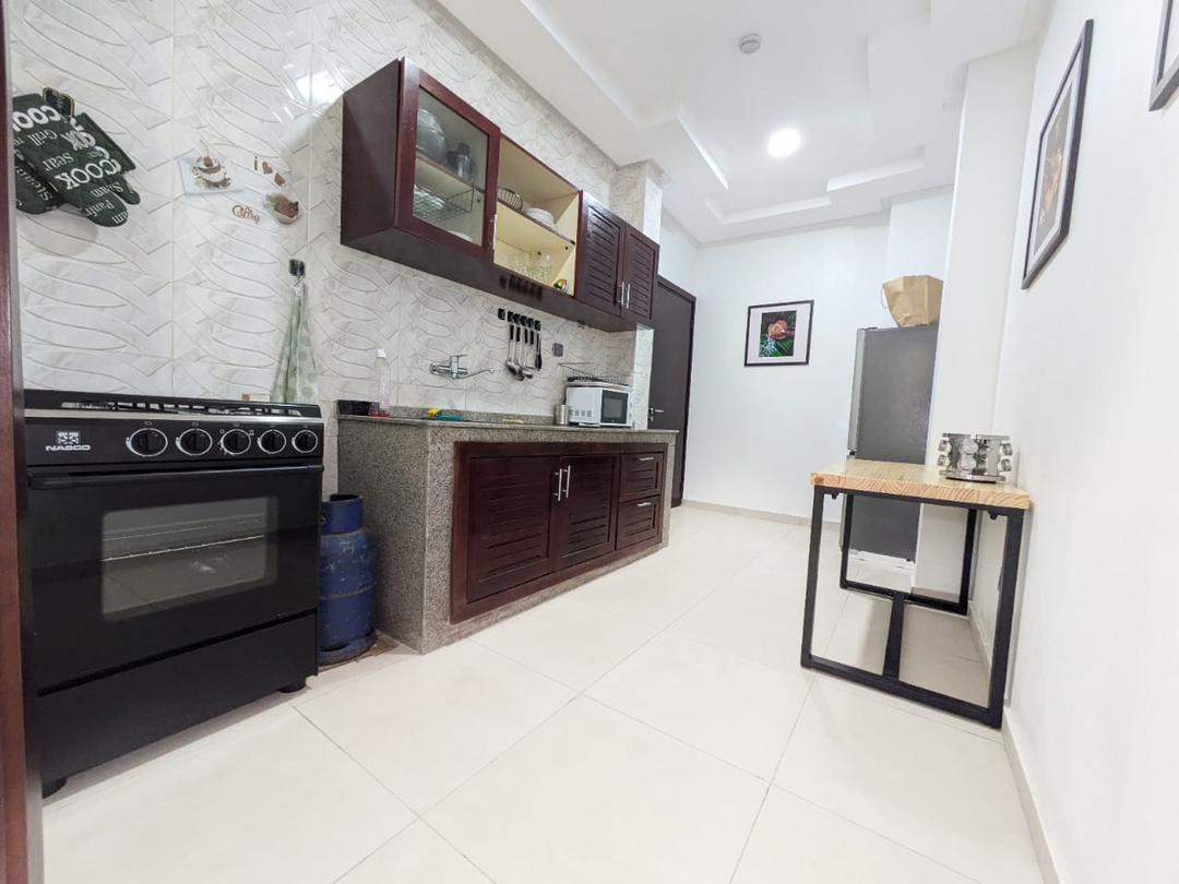 Appartement meublé 3 pièces – Angré CHU, Cocody