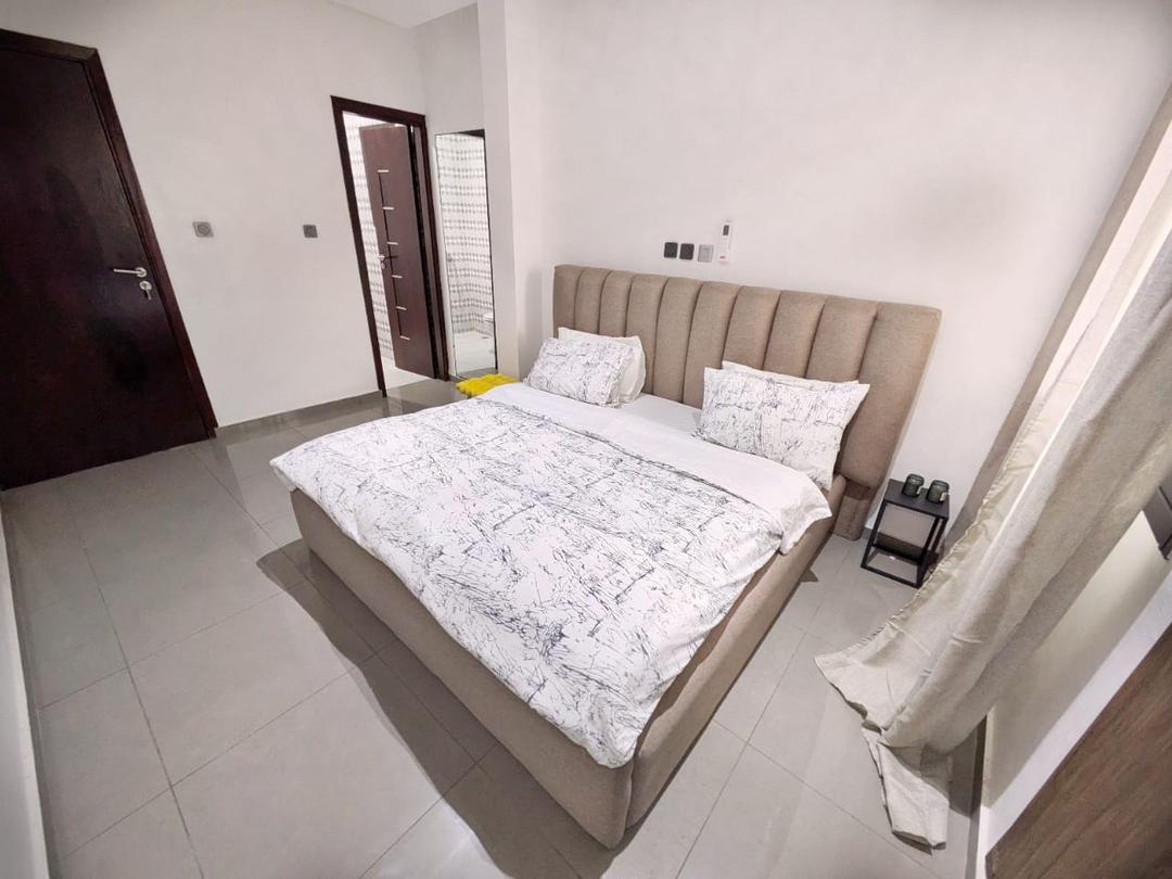 Appartement meublé 3 pièces – Angré CHU, Cocody