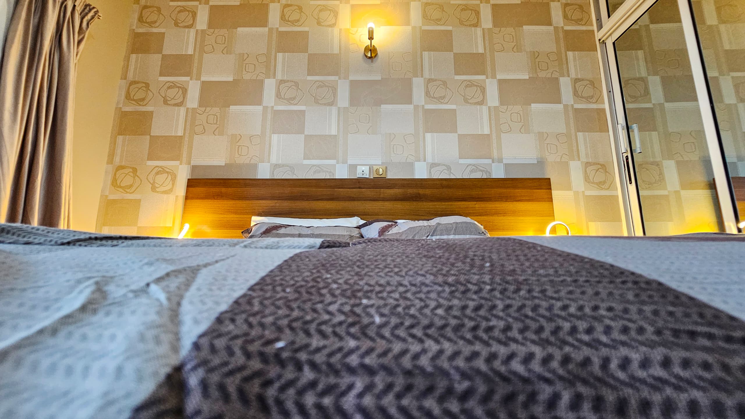 Appartement 3 pièces meublé à louer – Angré, Cocody