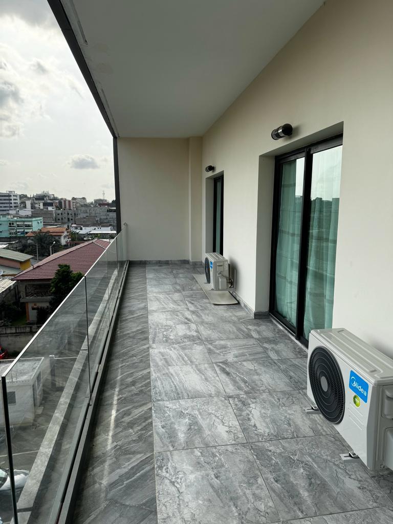 Appartement meublé 3 pièces – Riviera Triangle, Cocody