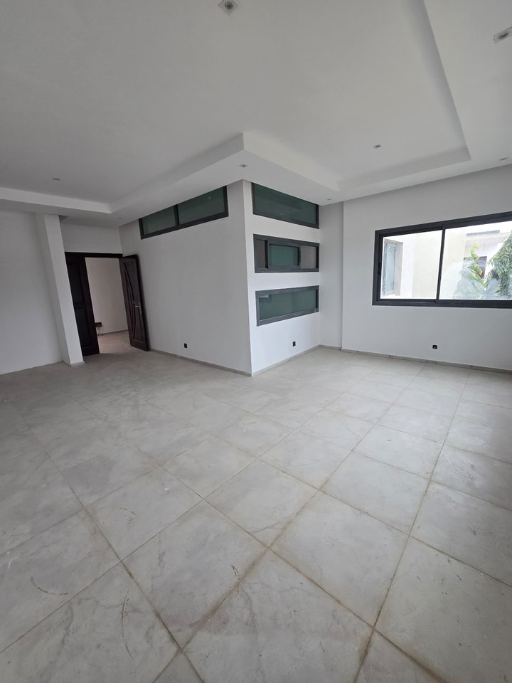 À VENDRE | DIX VILLA F6 AVEC PISCINE | BINGERVILLE MERE – ENFANT