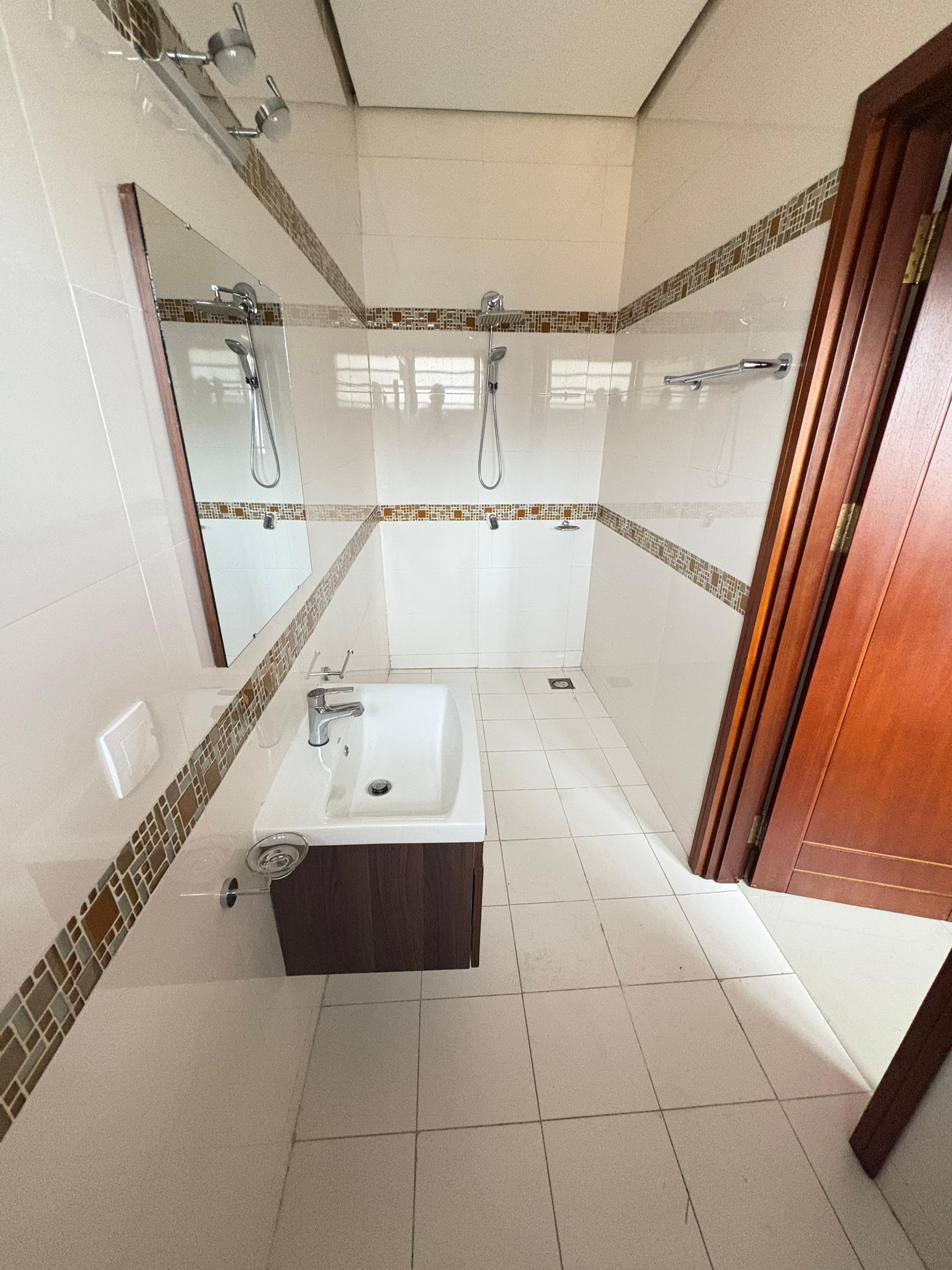 À LOUER | SOMPTEUX DUPLEX F6 AVEC PISCINE | COCODY RIVIERA ATTOBAN