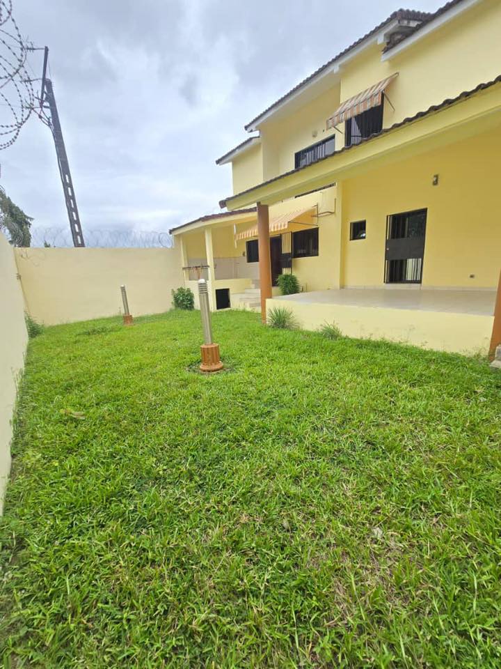 À LOUER | BEAU DUPLEX F7 | COCODY ANGRE 7ÈME TRANCHE