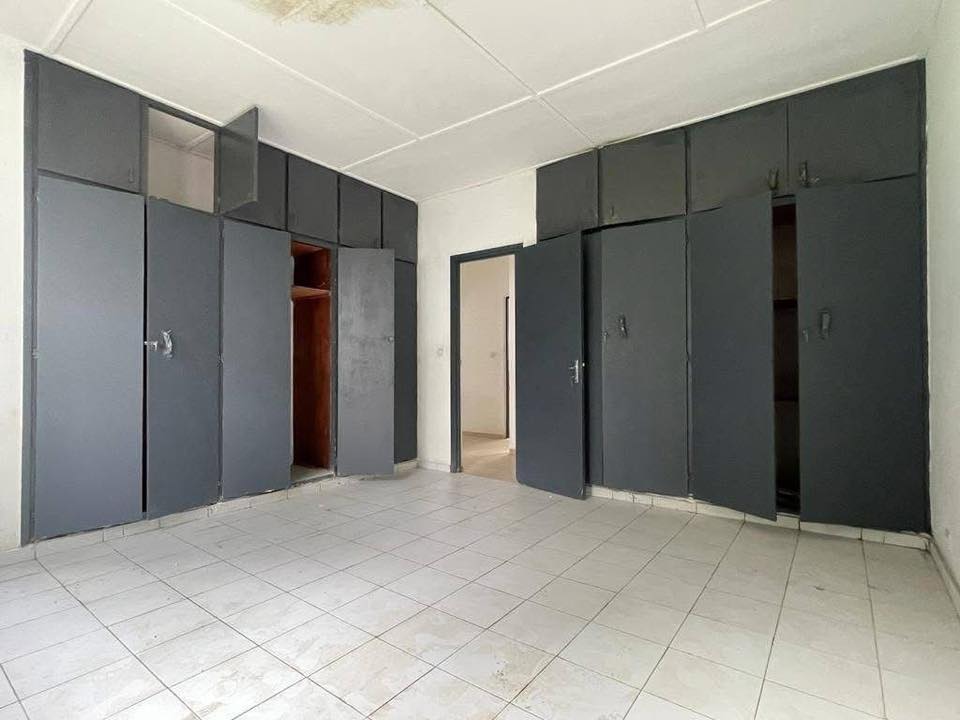 VENTE | VILLA BASSE F5 | COCODY II PLATEAUX BMW