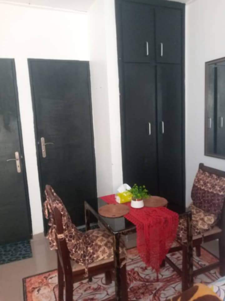 Studio meublé moderne à louer – Marcory Centre Commercial, Abidjan
