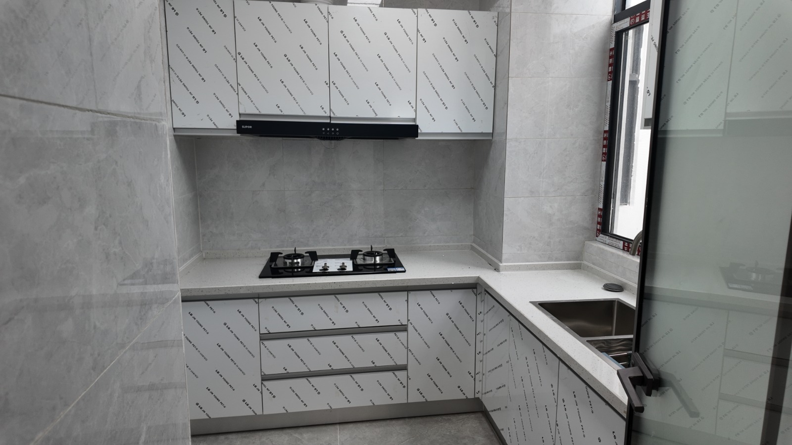 Appartement 3 pièces neuf à louer – Marcory Zone 4, Abidjan