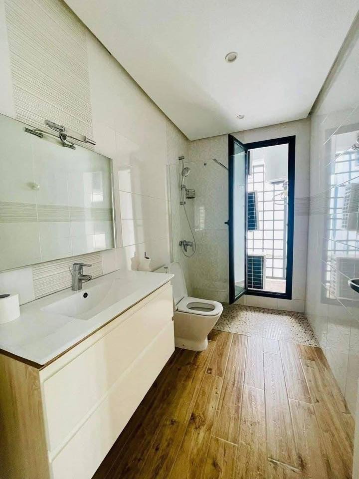 Villa duplex F4 haut standing à louer – Beverly Hills, Riviera Golf