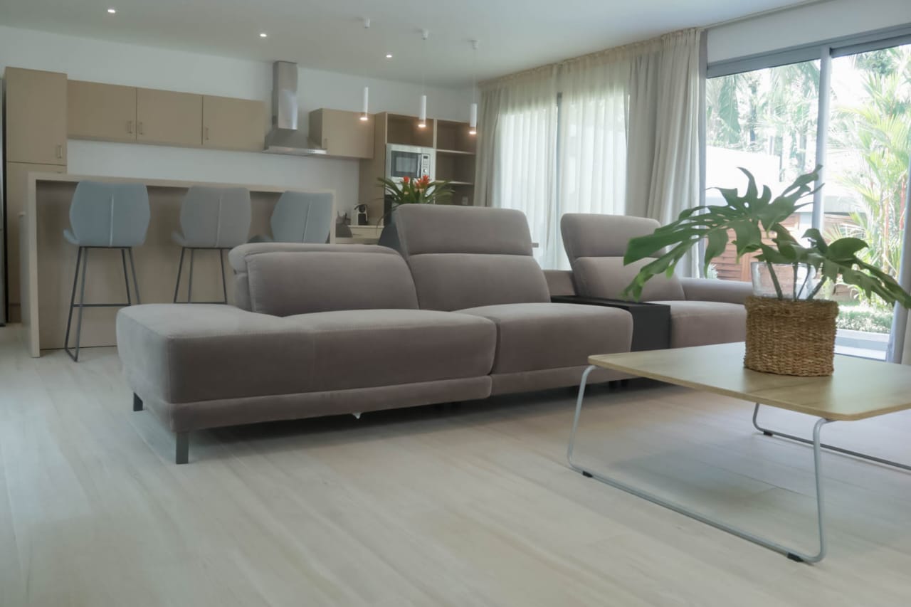Duplex meublé F4 haut standing à louer – Zone 4, Marcory