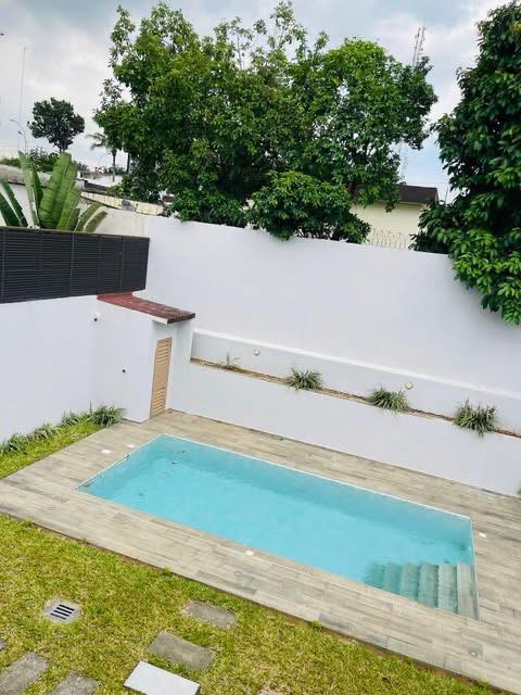 Duplex de standing F5 avec piscine à louer – 2 Plateaux, Cocody