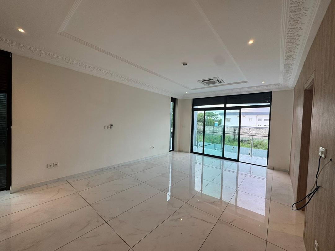 Duplex F7 avec piscine à louer – Riviera M&rsquo;badon, Cocody