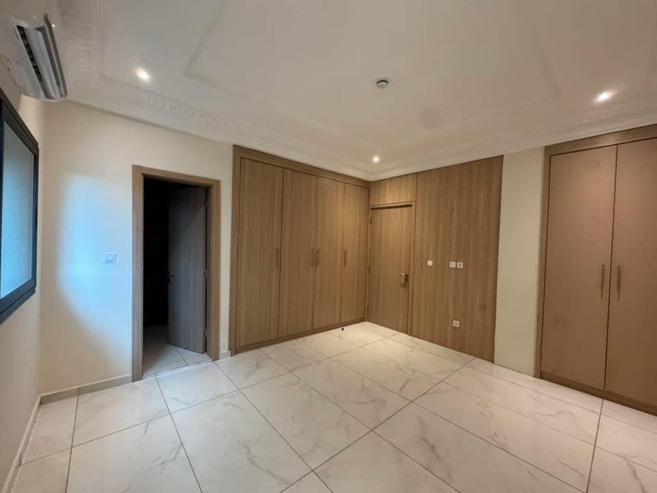 Duplex F7 avec piscine à louer – Riviera M&rsquo;badon, Cocody