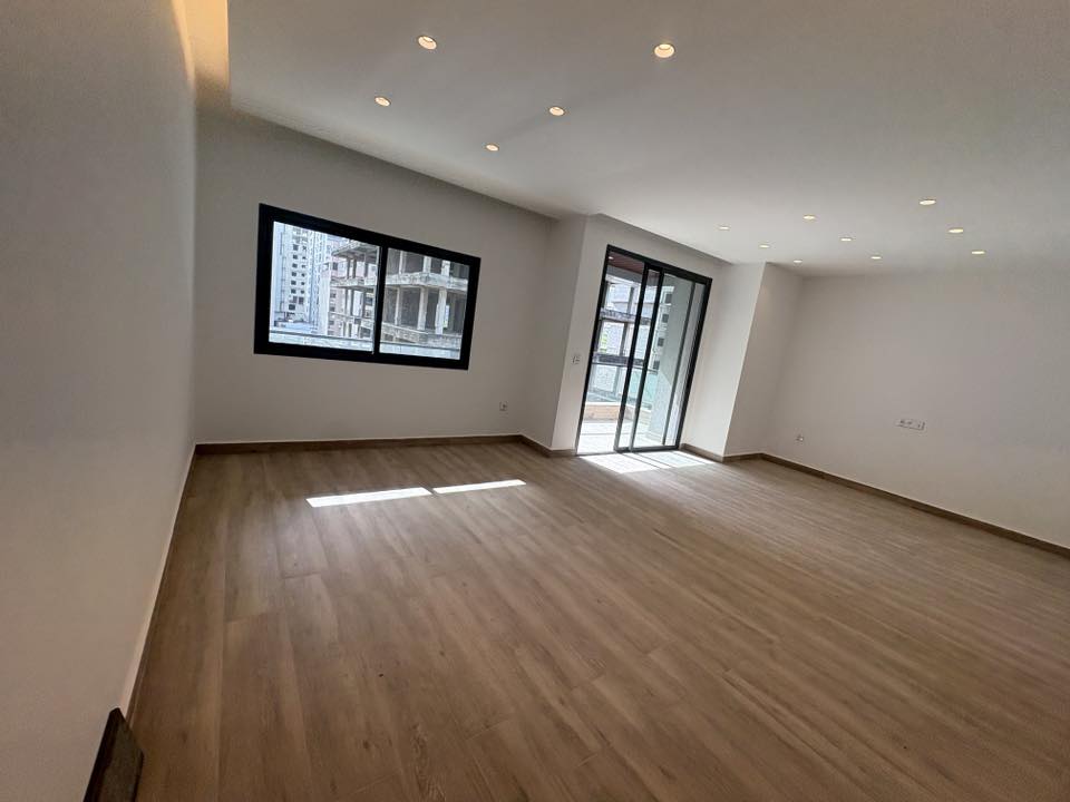 Appartement F4 standing premium à louer – Zone 4, Marcory
