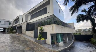 Duplex F6 haut standing avec piscine à louer – Vallon, Cocody