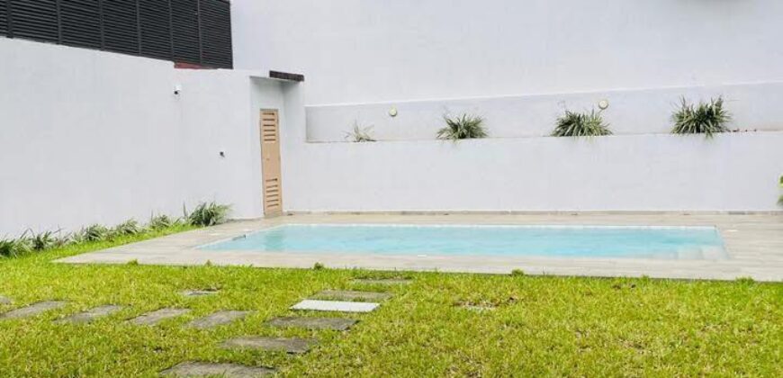 Duplex de standing F5 avec piscine à louer – 2 Plateaux, Cocody