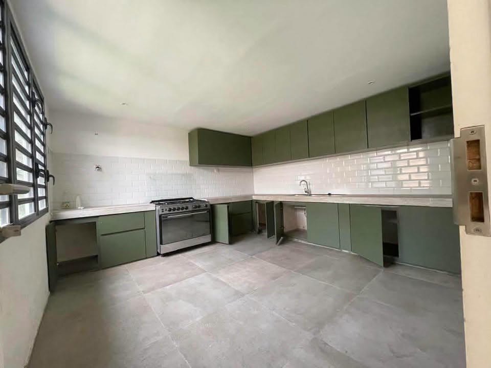 Villa basse F5 à louer – Riviera 3, Cocody