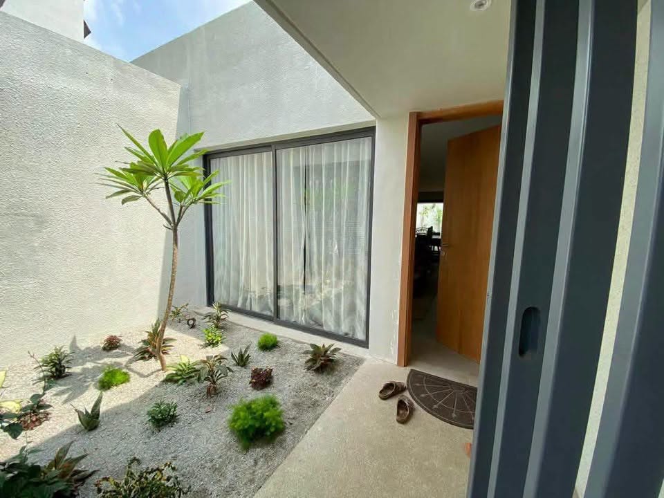 Villa basse F5 à louer – Riviera 3, Cocody