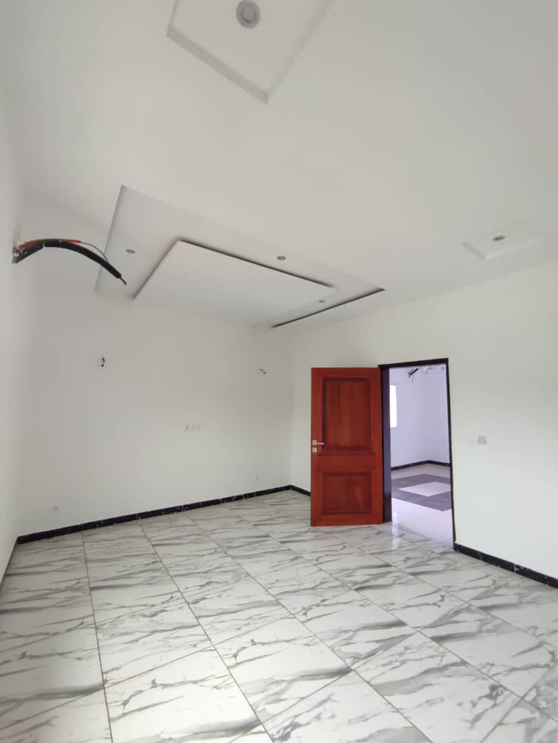 Villa duplex 5 pièces à louer – Angré Cité SIR, Cocody