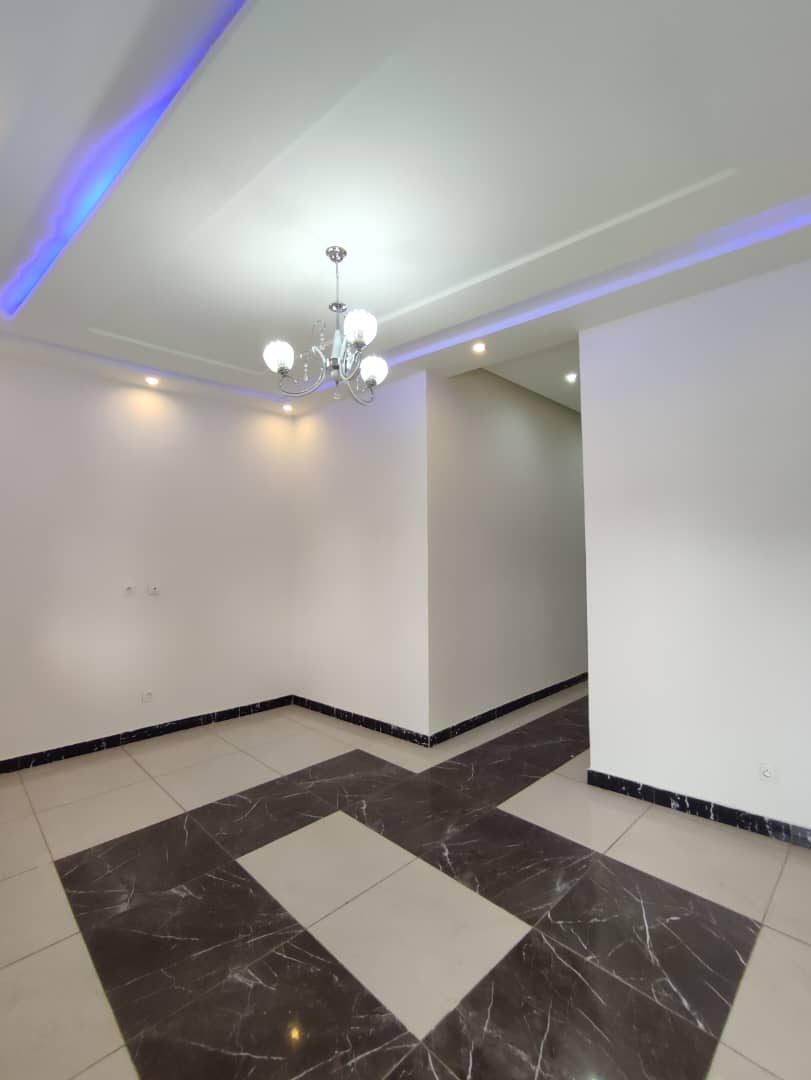 Villa duplex 5 pièces à louer – Angré Cité SIR, Cocody