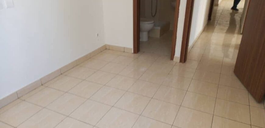 Appartement F4 3 ch à vendre – Cité des Orchidées, Koumassi