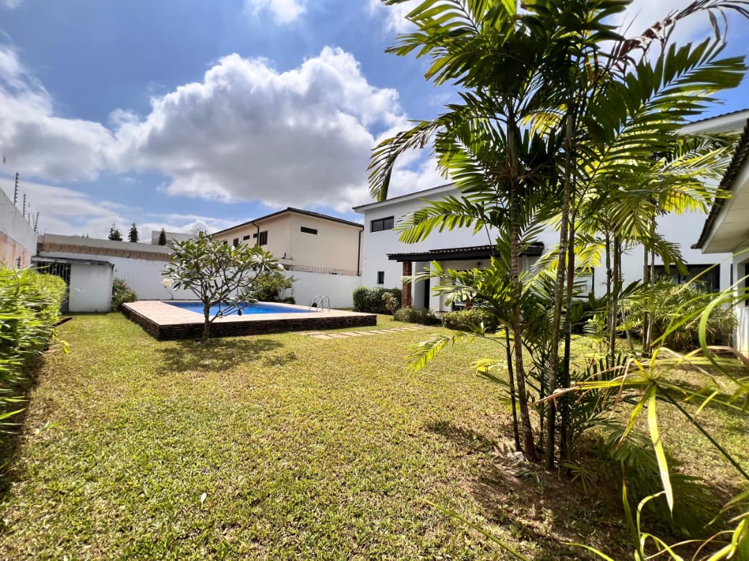 Duplex F6 4 ch à louer – Riviera Golf, Cocody