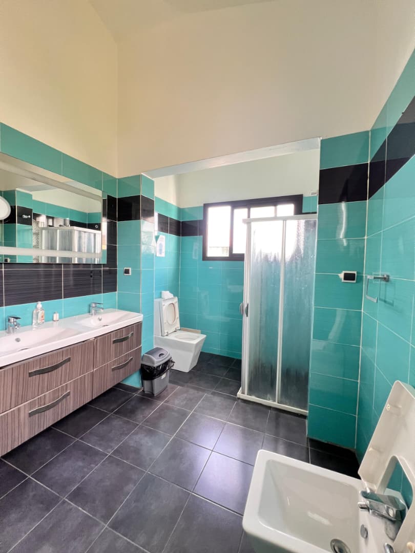 Duplex F6 4 ch à louer – Riviera Golf, Cocody